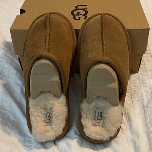 UGG Tan Keegan Suede Slippers with Plush Lining size Girls 2 NIB